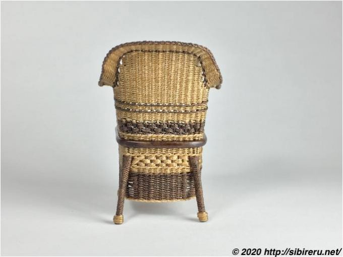 ハンドメイドミニチュア籐椅子背面