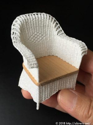 ミニチュア籐椅子